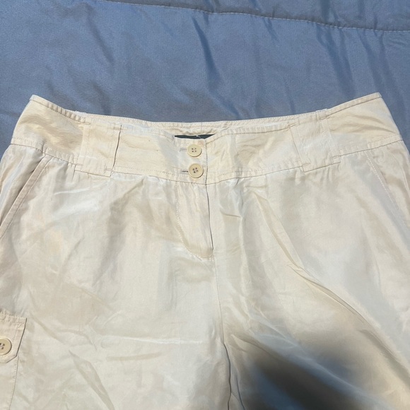 Talbots cargo shorts sheer 4p tan cream button front - Picture 3 of 5
